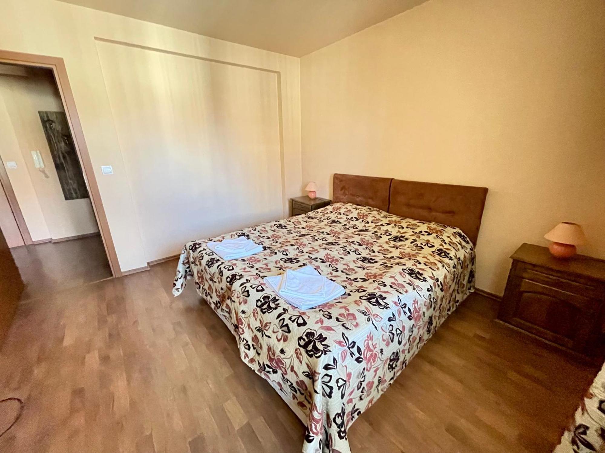 Private Apartments Next To Bellevue Residence Bansko Exterior foto